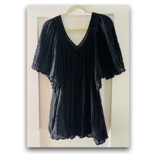 Beslika Black Cover-up • One Size